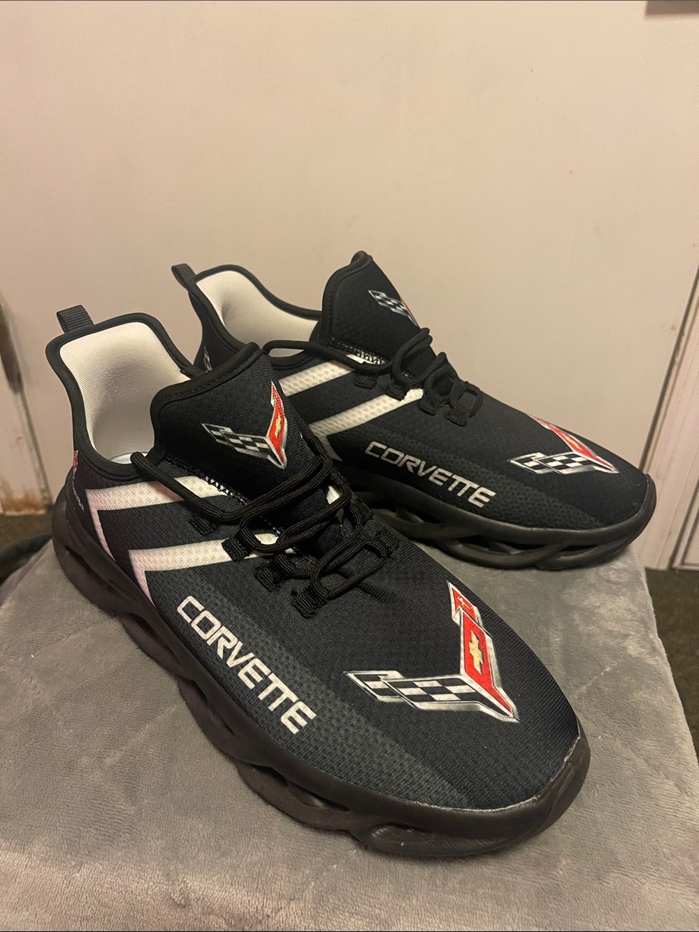 Corvette Men's Black Athletic Sneakers with Racing Emblem